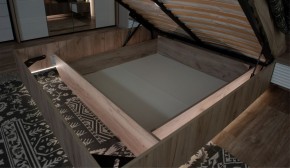 Спальня Джулия Кровать 160 МИ с подъемным механизмом Дуб крафт серый в Южноуральске - yuzhnouralsk.mebel-74.com | фото